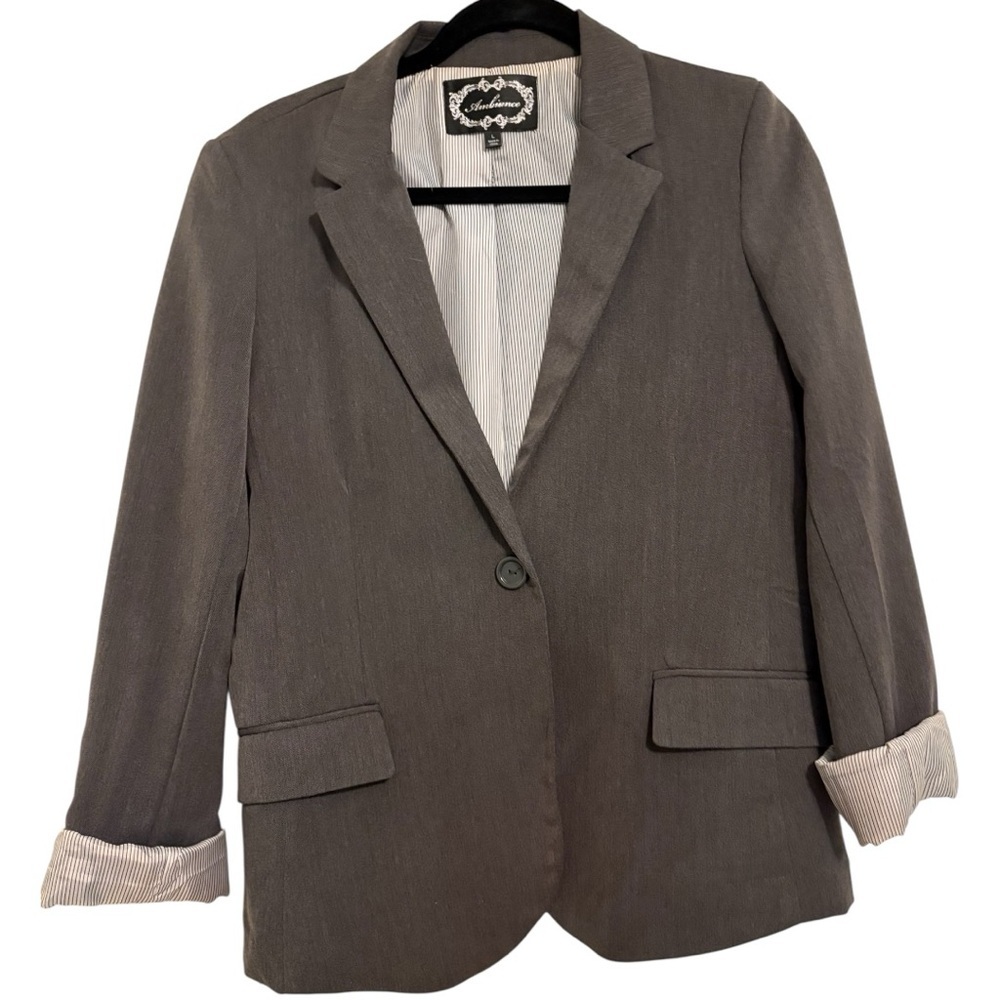 SALE Ambiance Classic Charcoal Blazer – Pinstriped Lining | Size Large - Picture 3 of 14